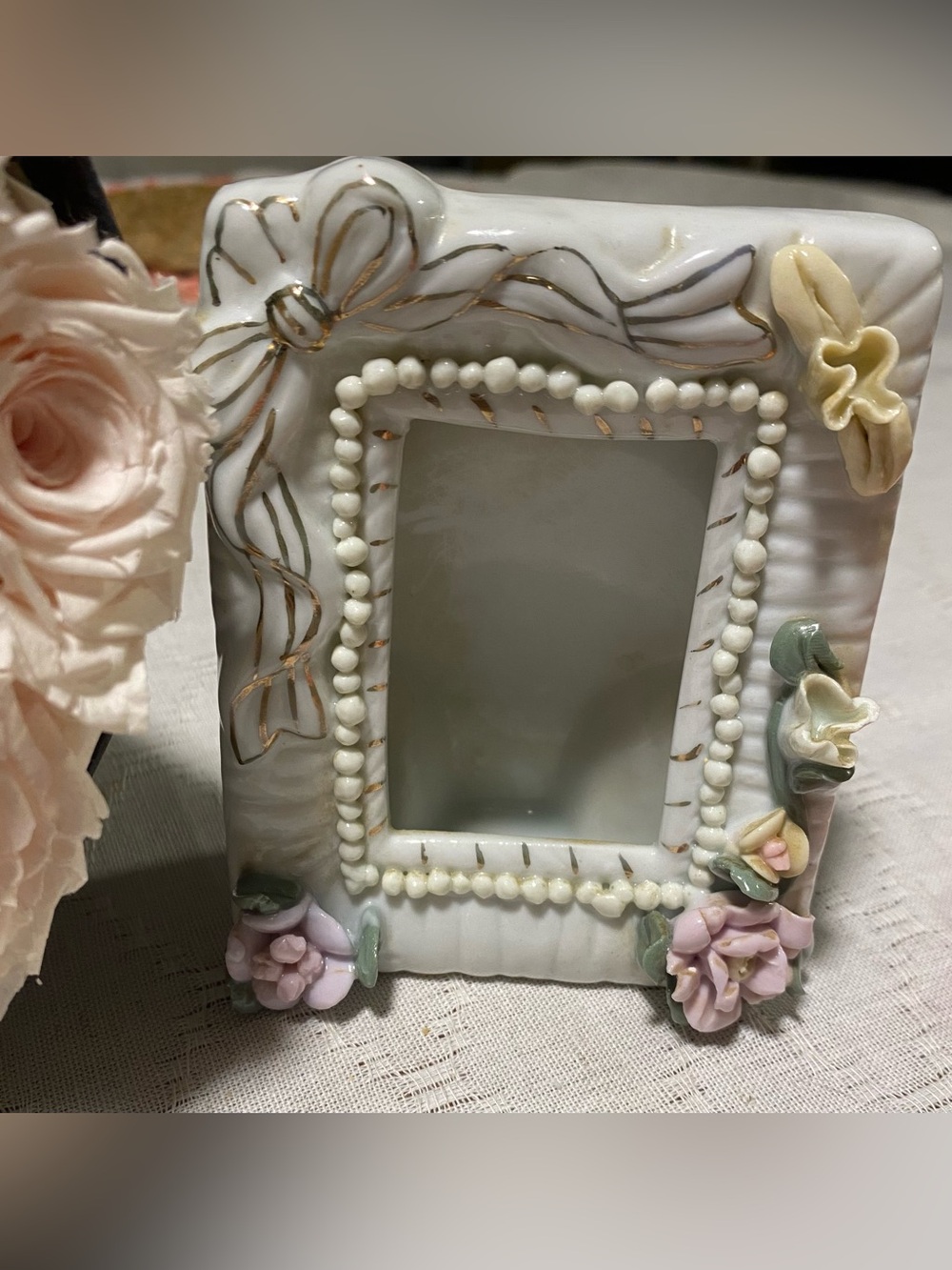 Porcelain Floral Bow Photo Frame in White with Gold Trim